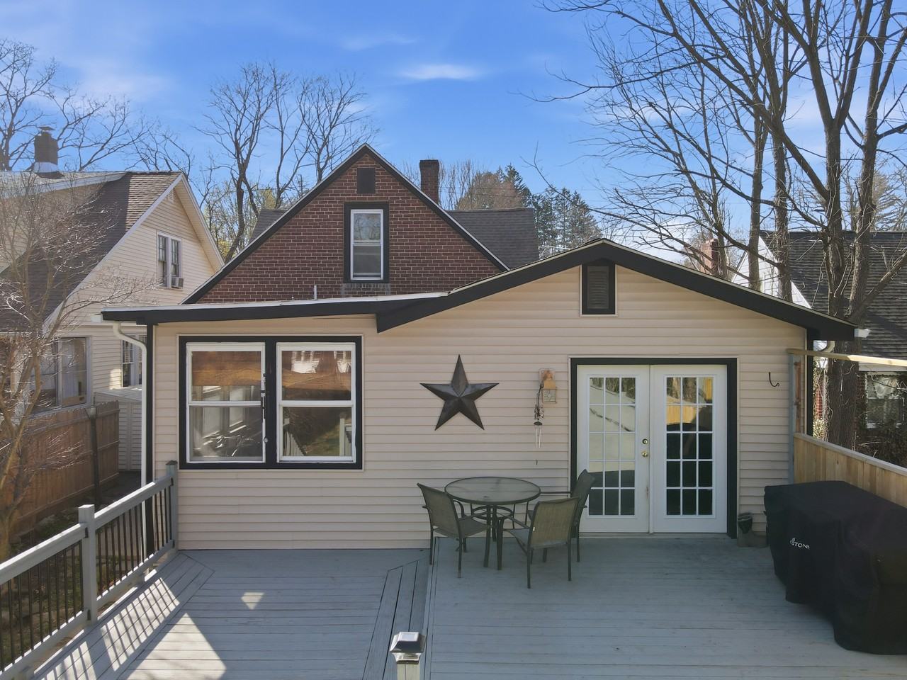 528 Wallace St #NA - Photo 2 of 15