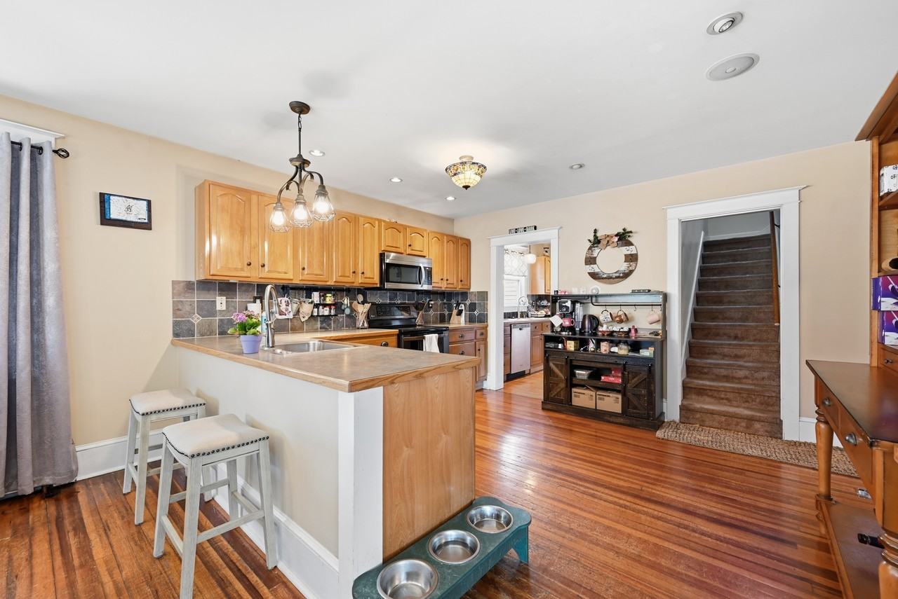 528 Wallace St #NA - Photo 6 of 15