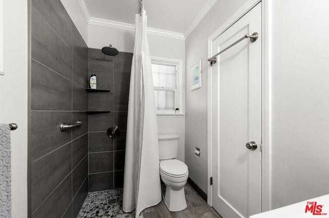1001 Farnam St #NA - Photo 6 of 10