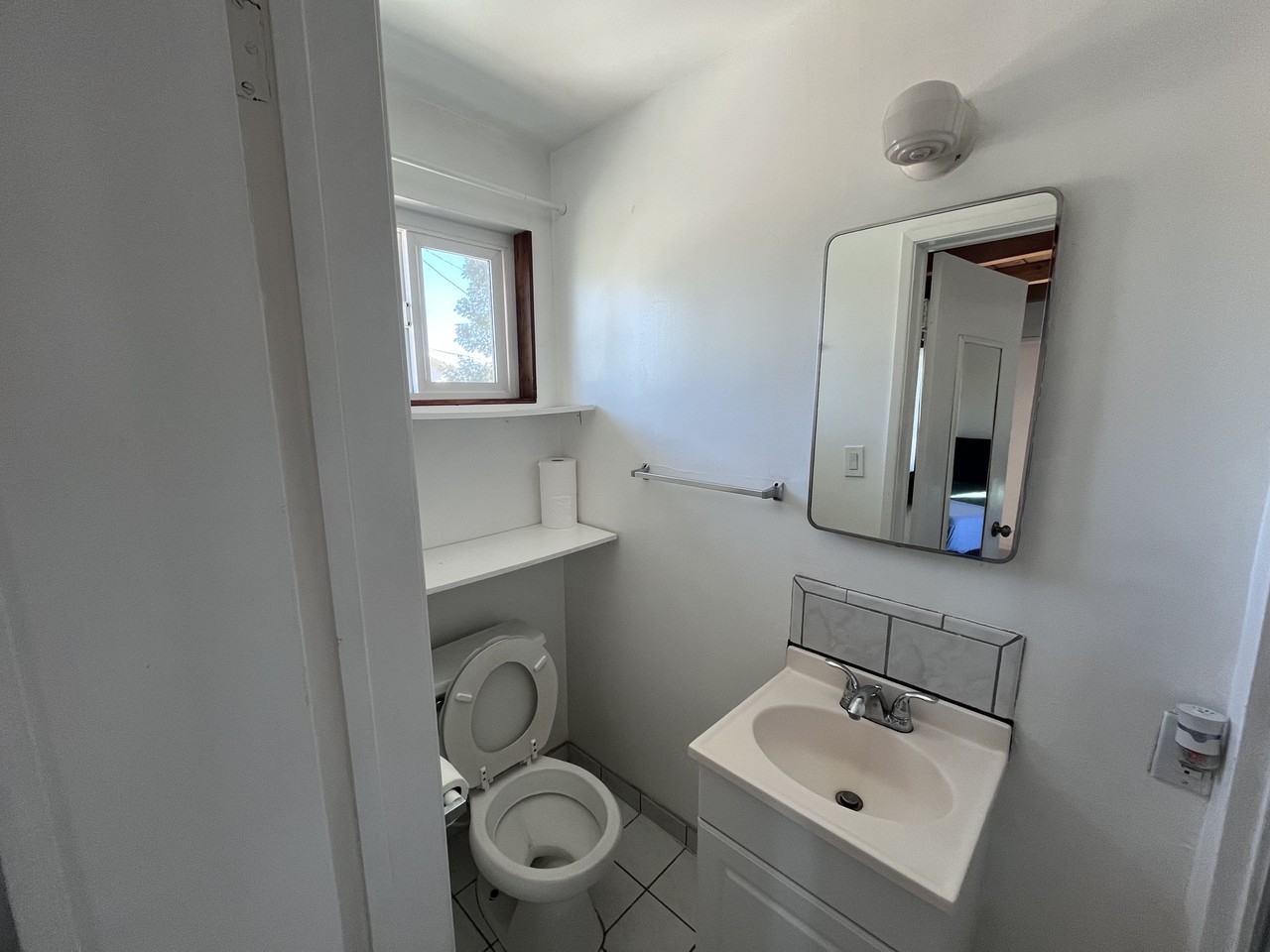 17739 Welby Way #NA - Photo 5 of 8