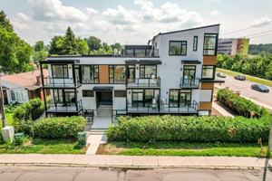 featured image of 845 Champlain St