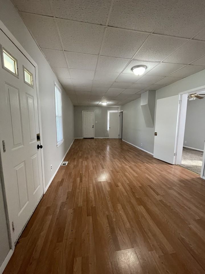 1224 N Michigan St - Photo 4 of 15