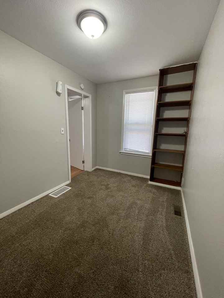 1224 N Michigan St - Photo 5 of 15