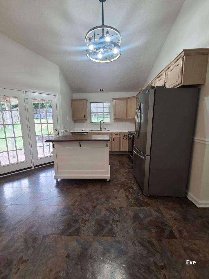 2733 Airwood Dr #1 - Photo 7 of 36