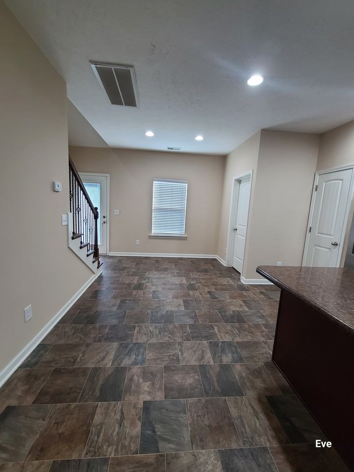 813 Harvest Grove Dr #1 - Photo 6 of 20