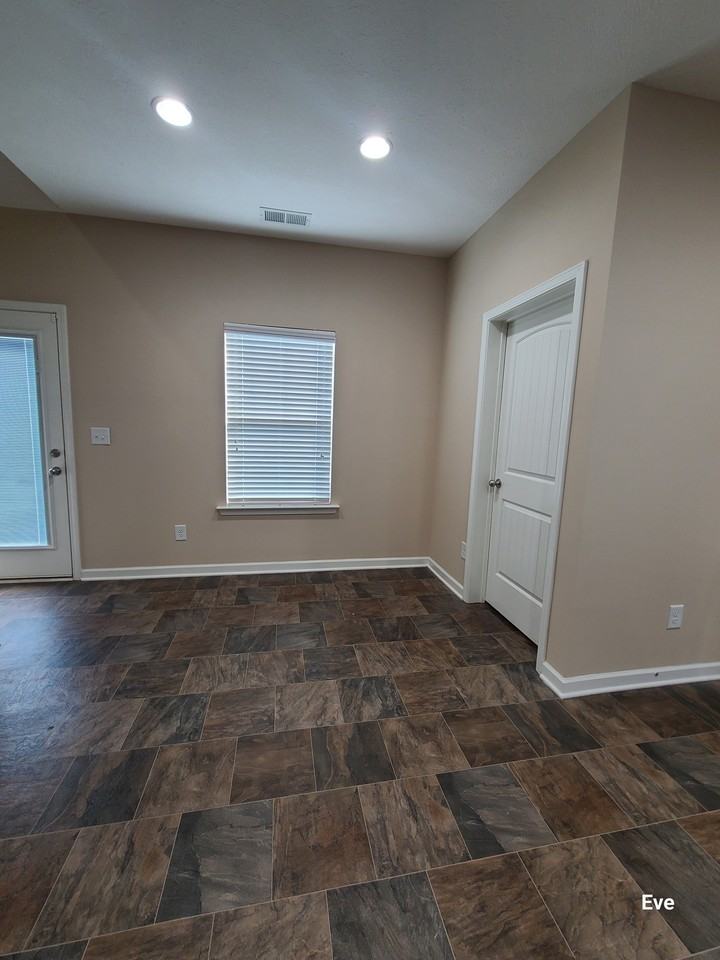 813 Harvest Grove Dr #1 - Photo 7 of 20