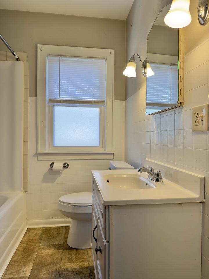 1210 22nd Ave #1 - Photo 6 of 11