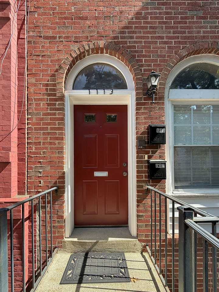 1113 5th St Nw #3 - Photo 3 of 35
