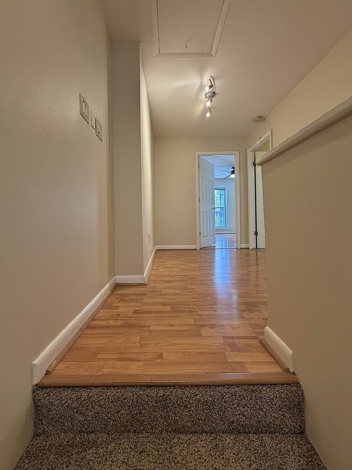 1113 5th St Nw #3 - Photo 6 of 35