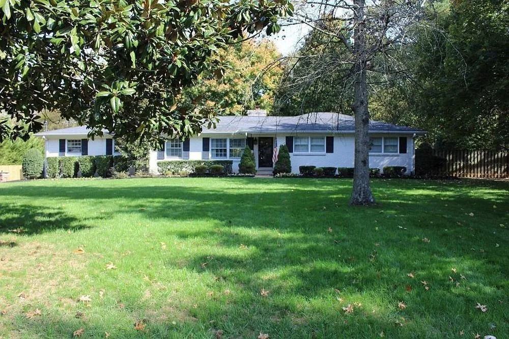 5405 Hill Road Circle, Nashville, TN, USA #1 - Photo 2 of 16