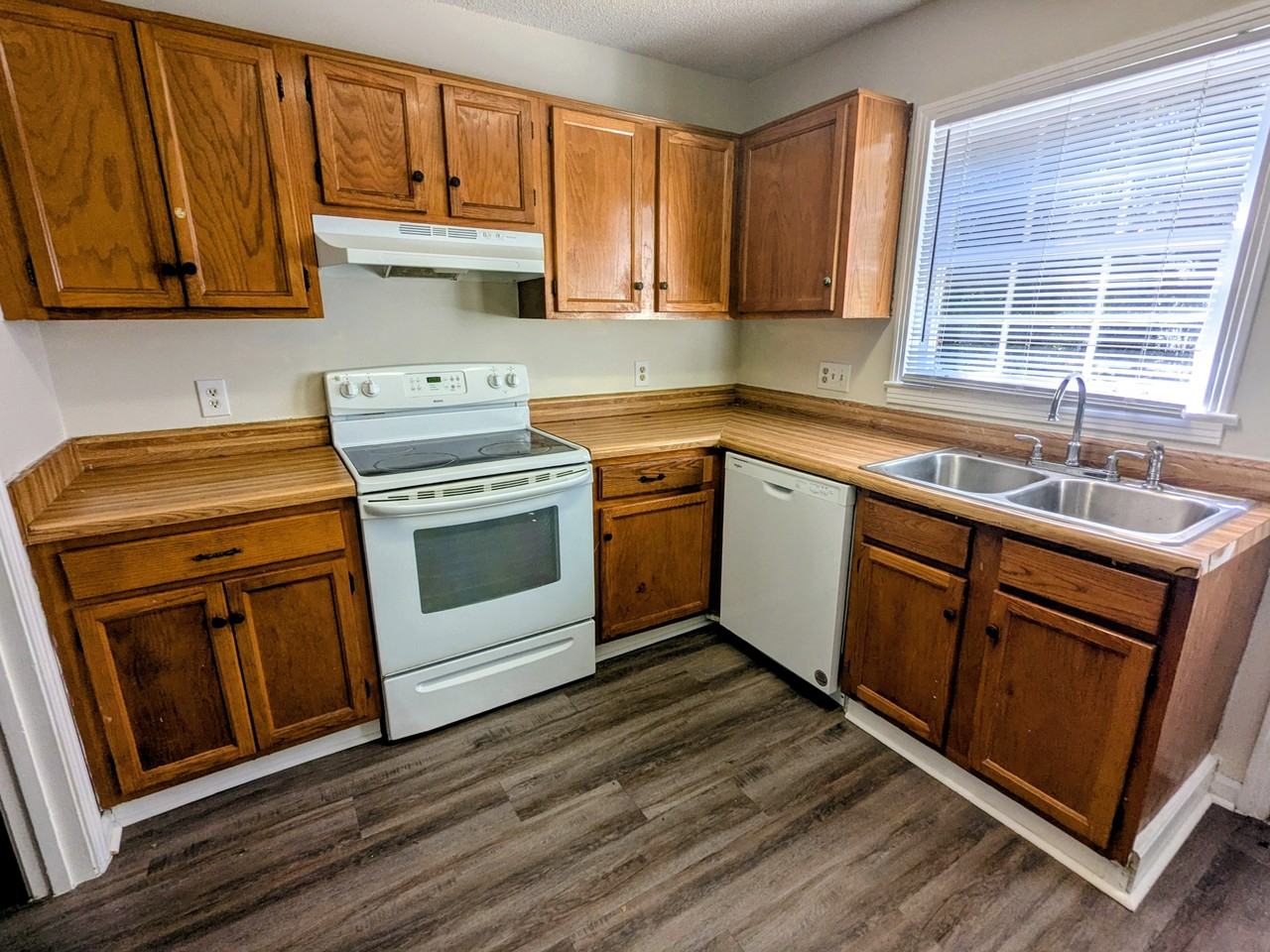 750 Holder Dr #1 - Photo 2 of 13