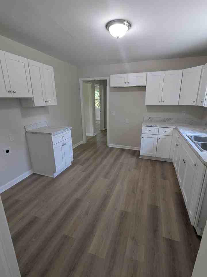 2500 Mashburn Rd #1 - Photo 2 of 4