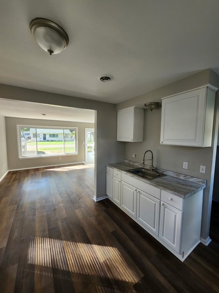 3040 Fisher Ave #1 - Photo 5 of 14