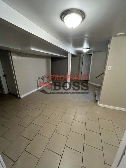 1061 Tyler St #1 - Photo 7 of 10