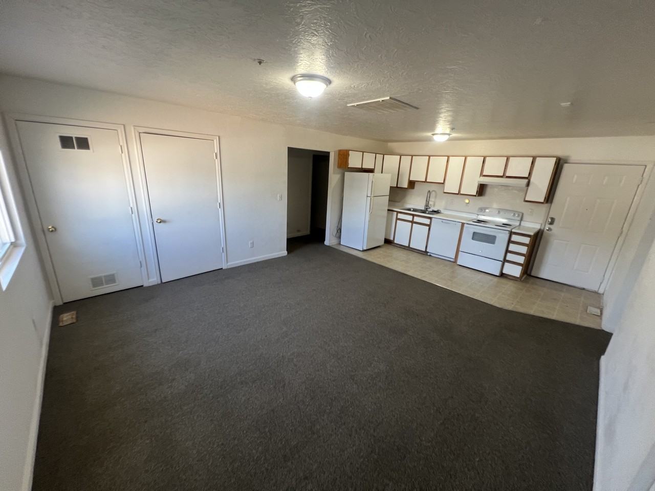 1861 10th Ave #1 - Photo 4 of 13