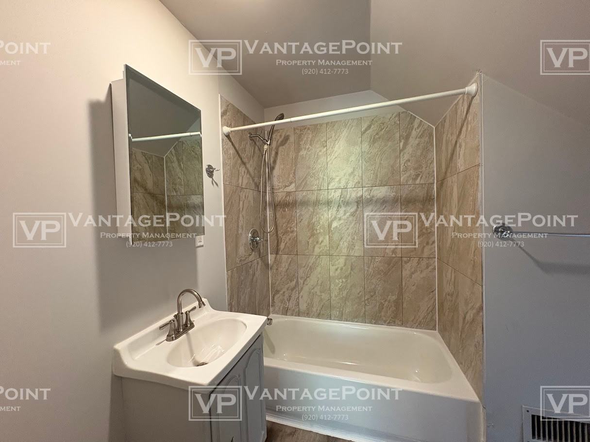 1221 Chicago St #C - Photo 7 of 11