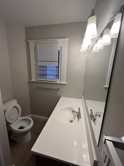 502 N Loudoun St #B - Photo 7 of 9