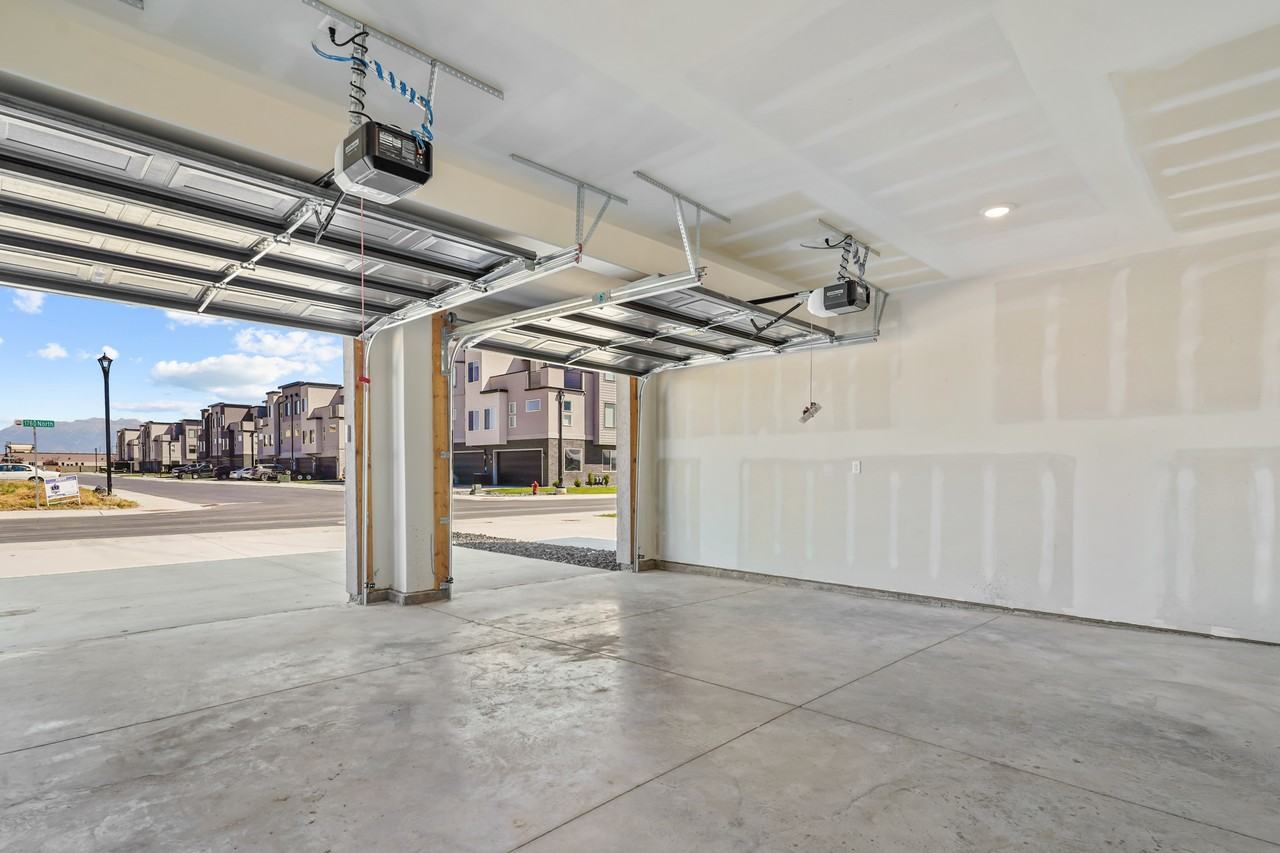 511 W 1760 N #26 - Photo 6 of 35