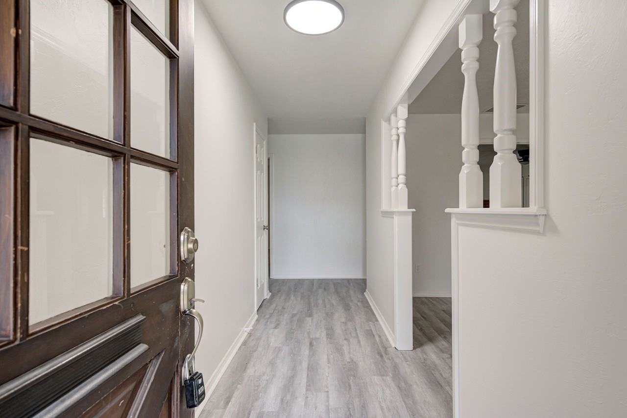 4008 Nw 62nd Ter #1 - Photo 3 of 33