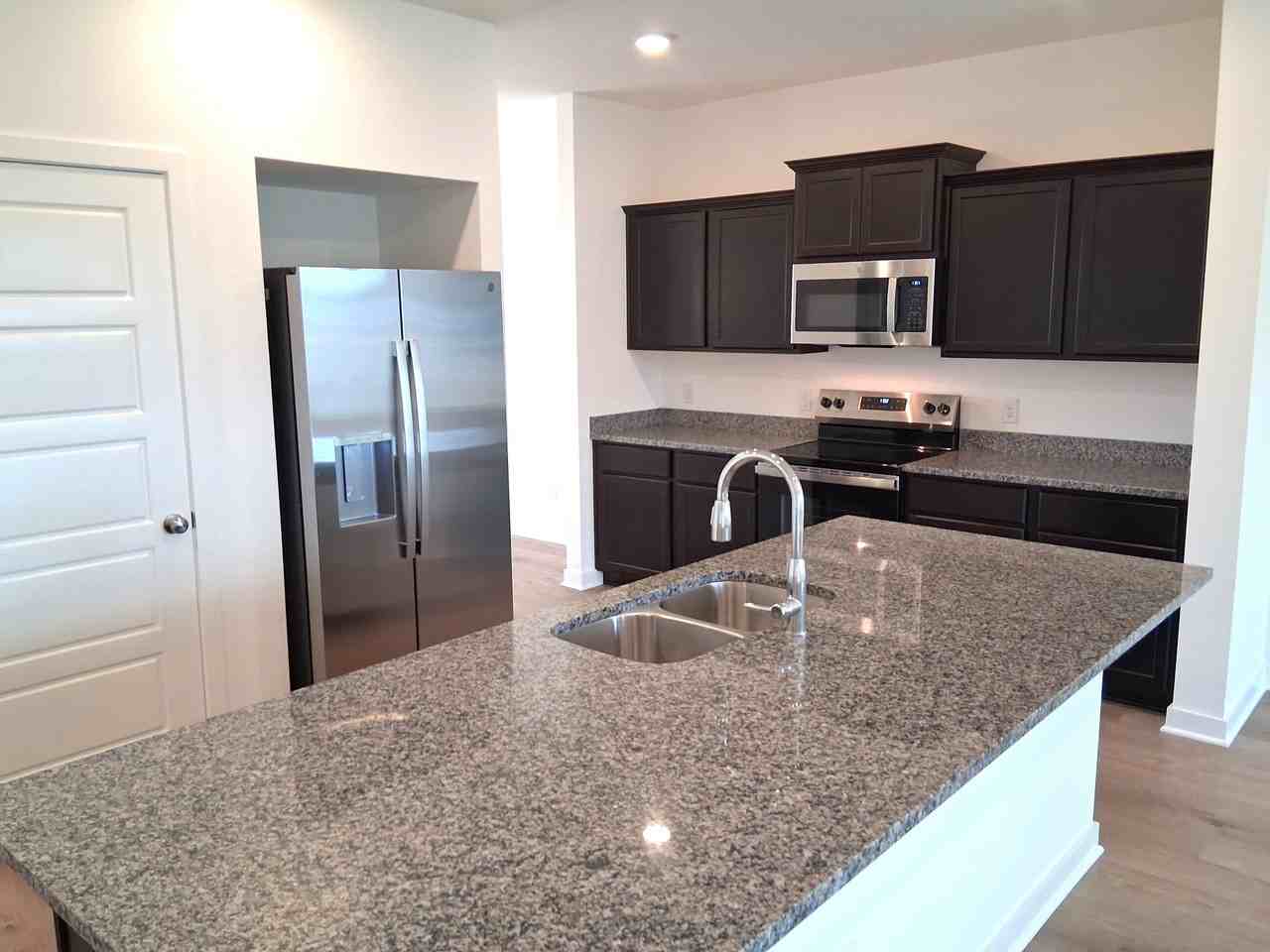 2011 Filmore Cv #1 - Photo 3 of 15