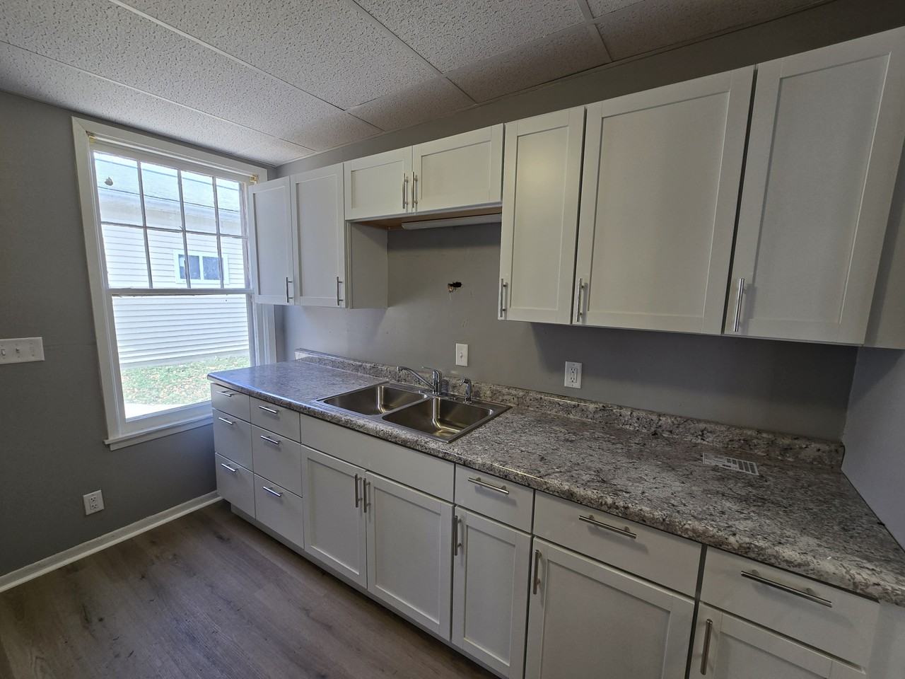 315 4th Ave Sw #1 - Photo 2 of 19