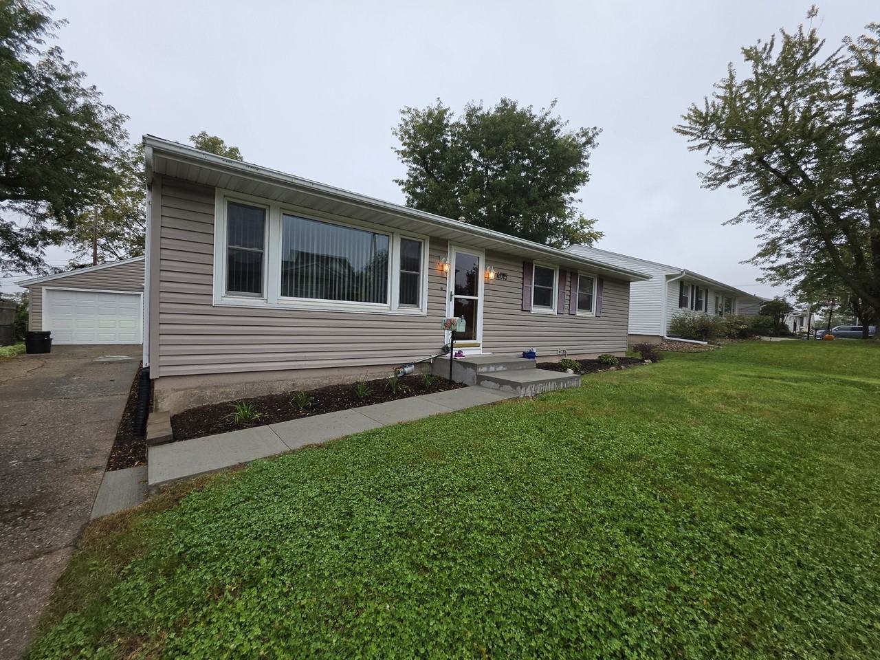 4015 Richmond Rd Ne #1