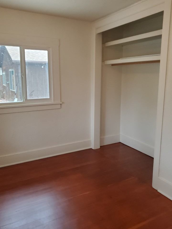 30 Monroe St #1 - Photo 6 of 11
