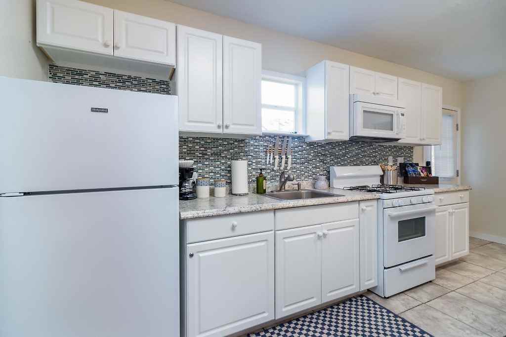 418 E Myrtle St #2 - Photo 7 of 8