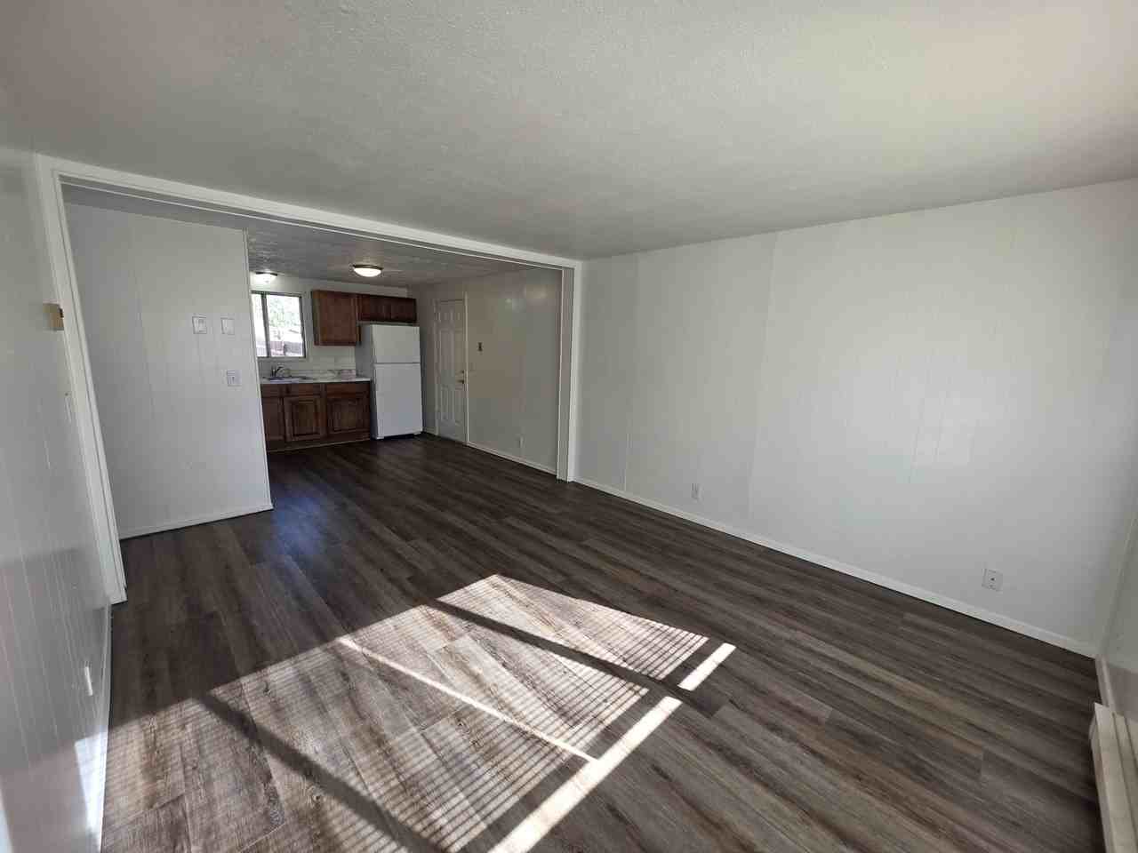 482 Mae St #2 - Photo 3 of 9