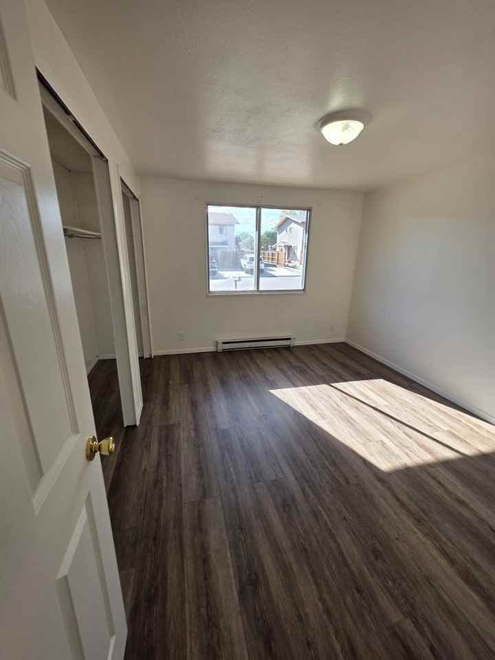 482 Mae St #2 - Photo 5 of 9