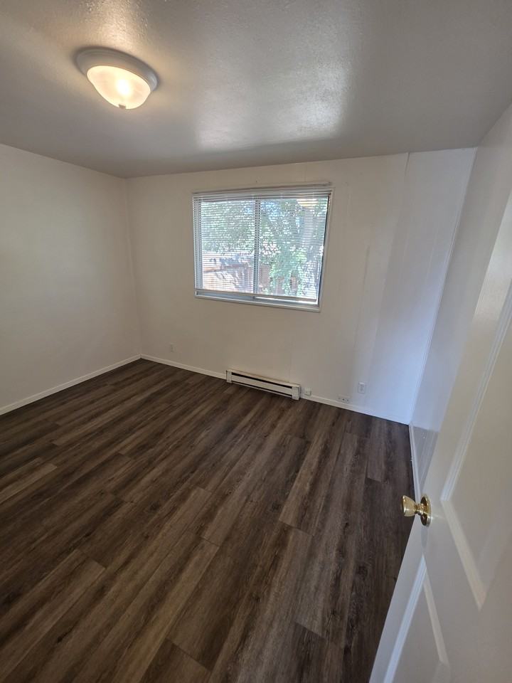 482 Mae St #2 - Photo 7 of 9