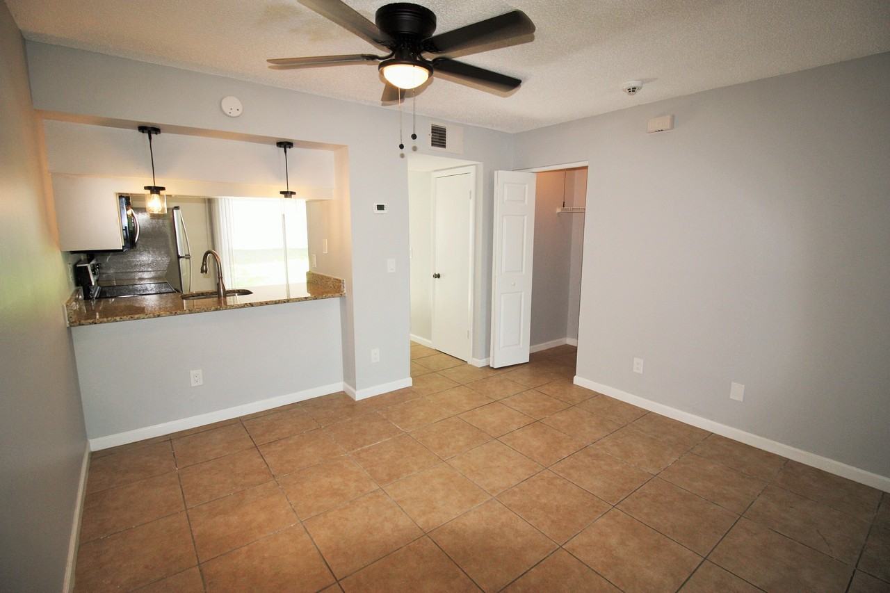 5979 Westgate Drive - 1022Unit 1022 #1022 - Photo 7 of 14