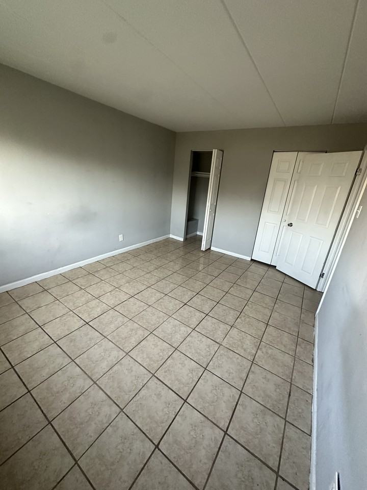 416 S 4th St Apt 3a #A3 - Photo 6 of 9