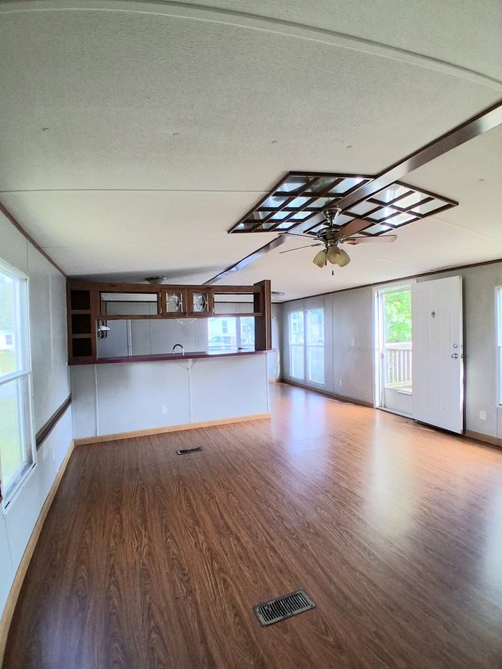 358 Golden Dale Dr #358R - Photo 2 of 9