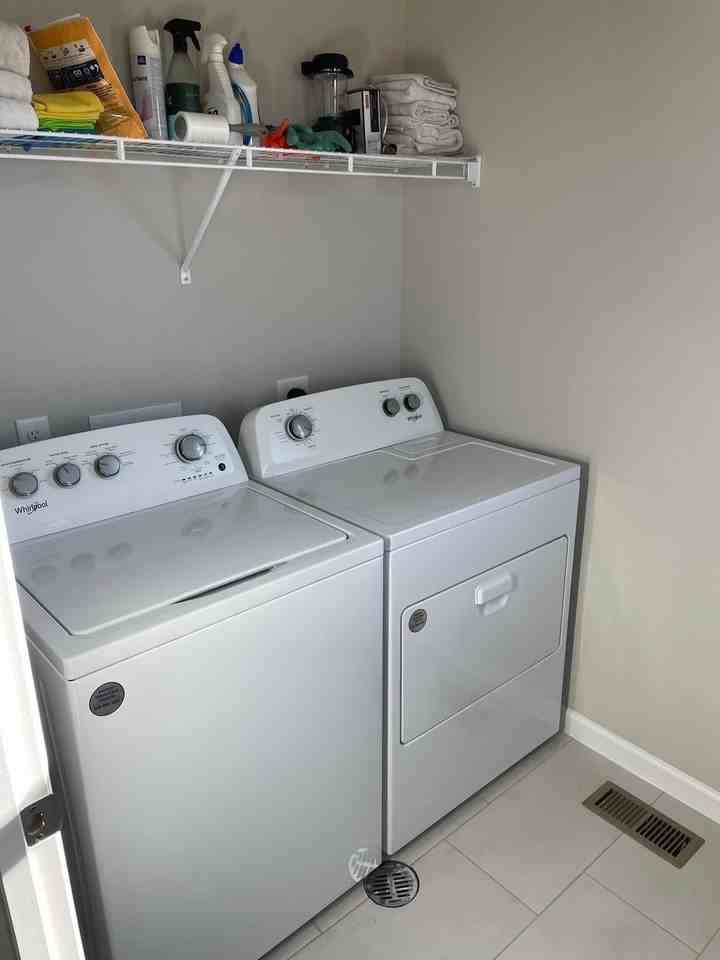 2275 Arborwood Ln #1A - Photo 5 of 22