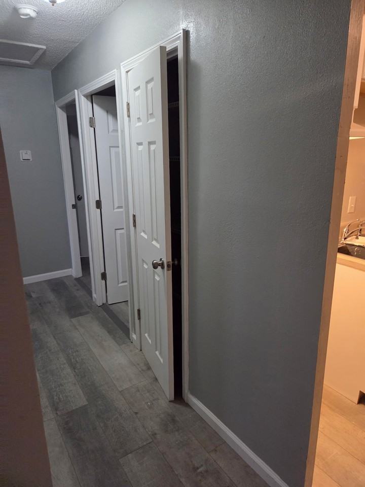 47 Louise Ln - Photo 3 of 12