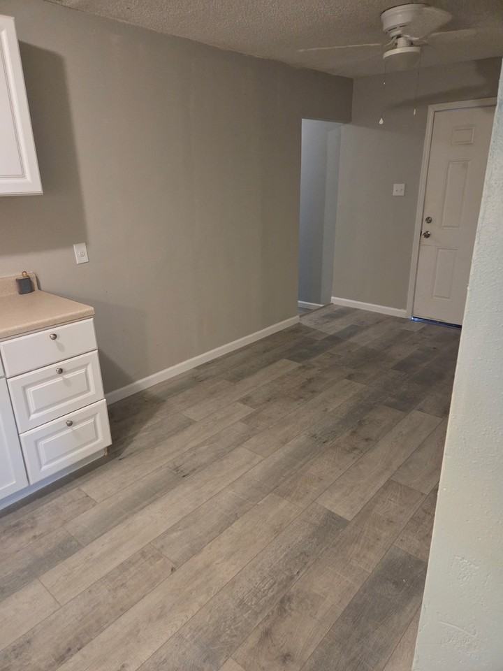 47 Louise Ln - Photo 5 of 12