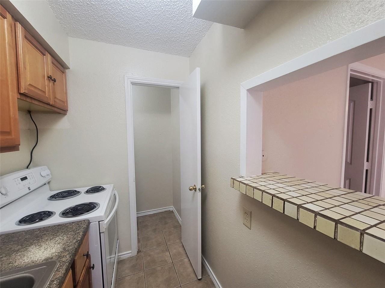 5103 Avenue Q 1/2 #1