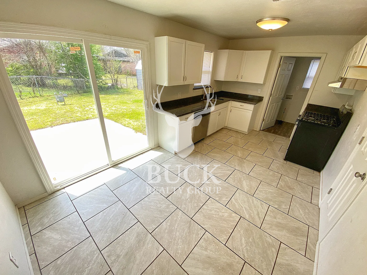 1828 Ne 55th St #1 - Photo 2 of 12