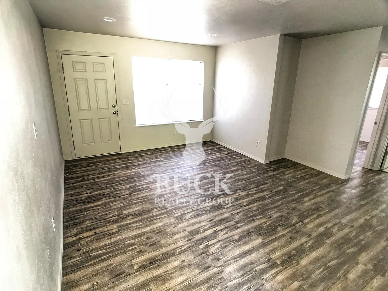 1828 Ne 55th St #1 - Photo 4 of 12
