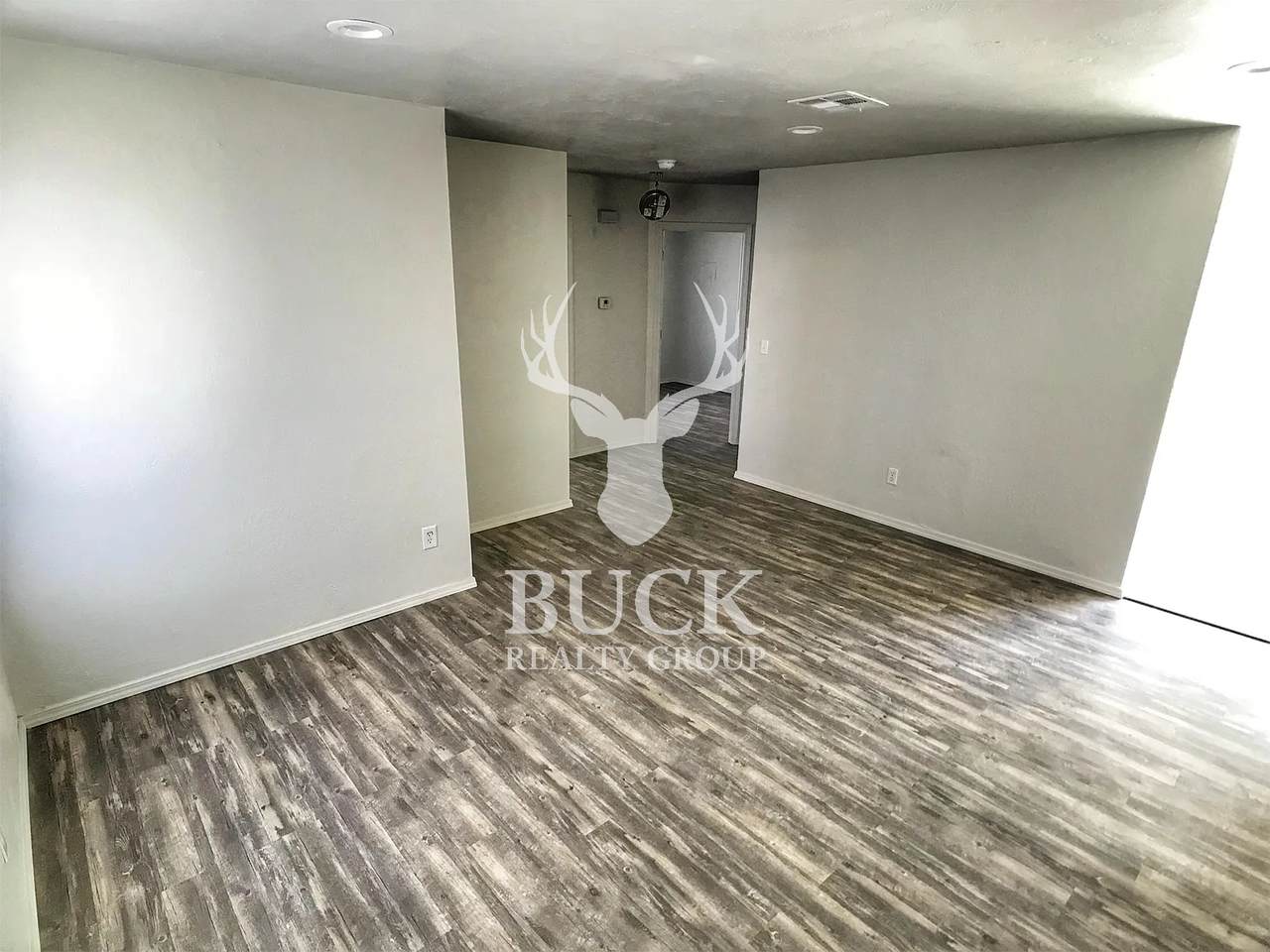 1828 Ne 55th St #1 - Photo 5 of 12