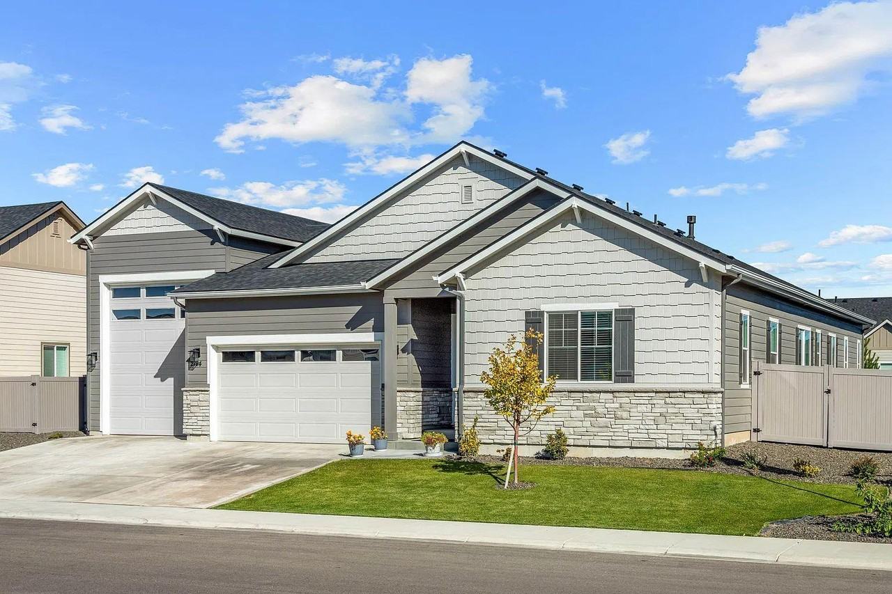 2194 N Mountain Vista Ave - Photo 5 of 20