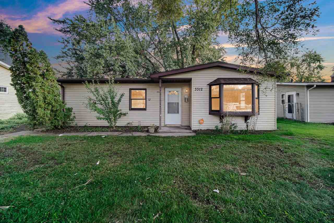 3312 176th St - Photo 2 of 20