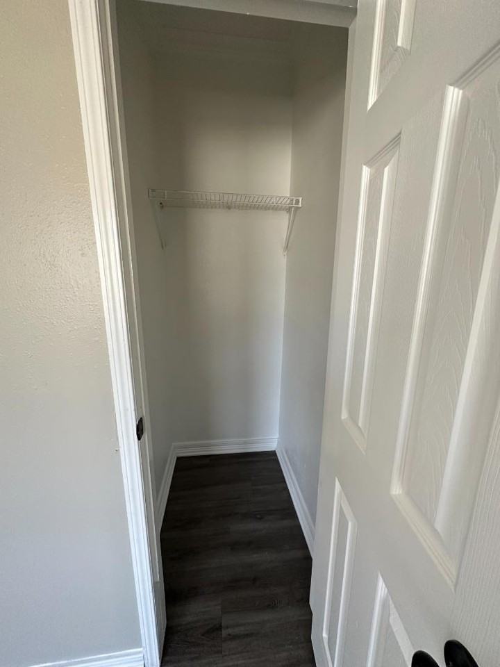 12196 Prudie Cir - Photo 5 of 10