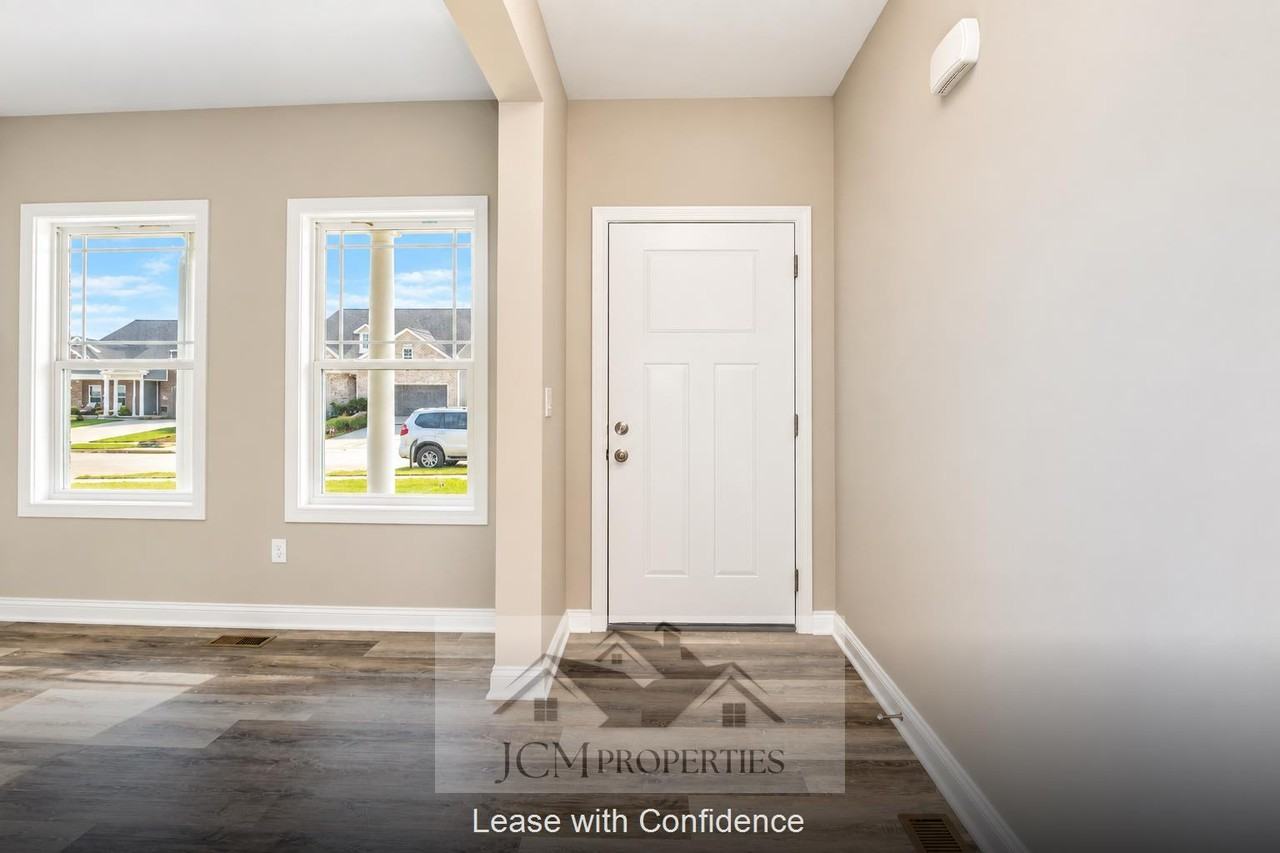 685 Shaker Dr - Photo 4 of 11