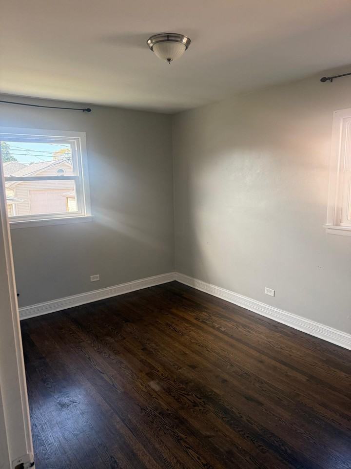 7746 Merrimac Ave #1 - Photo 3 of 17
