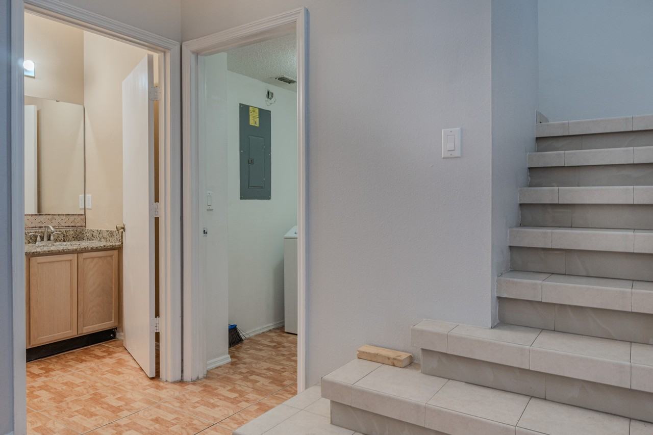 13304 Summerton Dr #1 - Photo 5 of 41