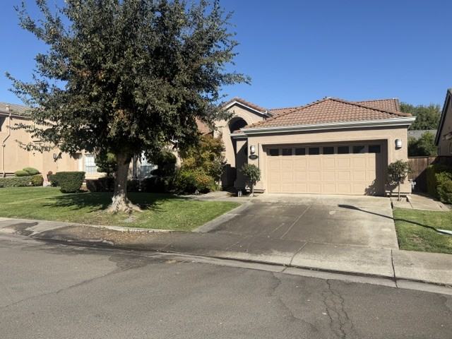 3349 Willowbrook Cir - Photo 2 of 50
