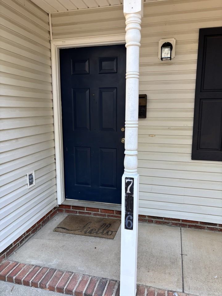 N Taylor St #716 - Photo 6 of 14