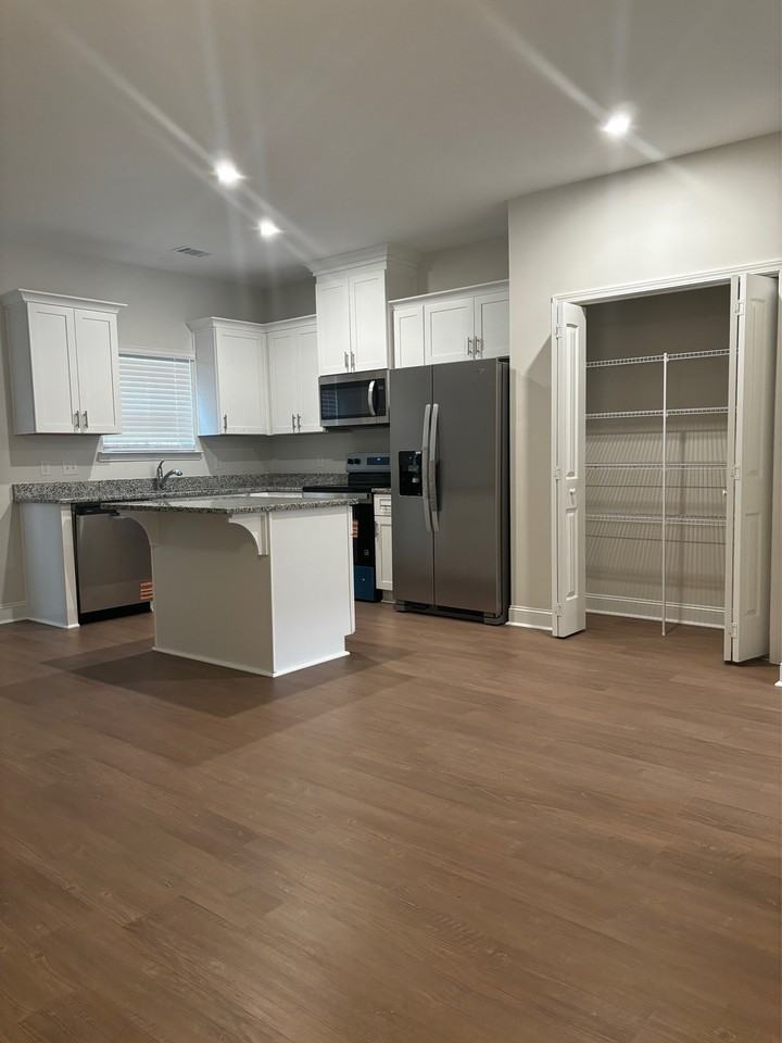 83 Heirloom Rd #1 - Photo 4 of 10